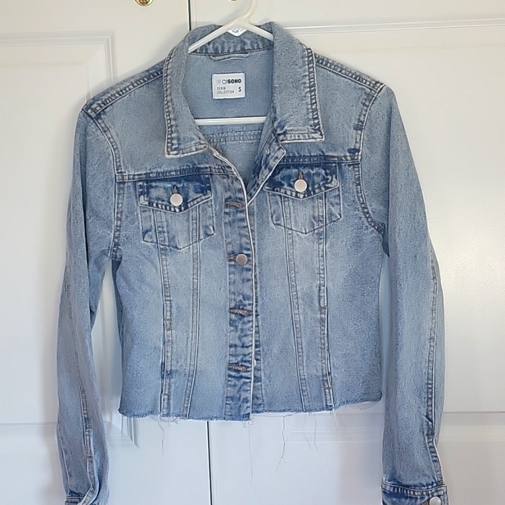 CiSono Distressed Light Wash Jean Jacket sz Small